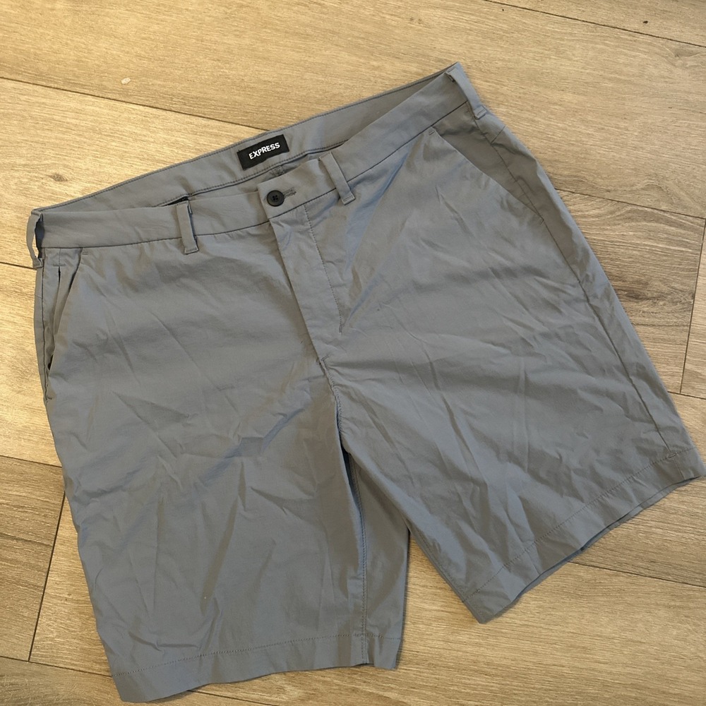 Express‎ Men's Stretch Chino Shorts Slim Gray Preppy City Size 36, 9" Preowned